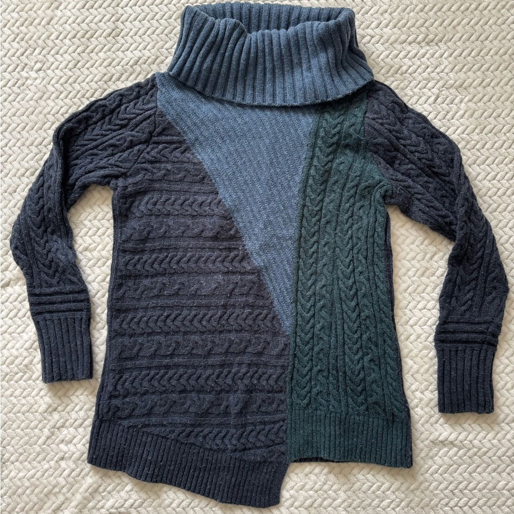 L.L. Bean 2018 Colorblock Cable-Knit Turtleneck Sample Sweater Med
